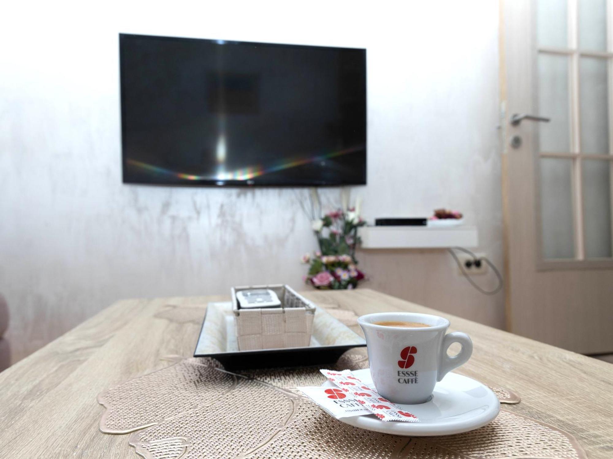 Apartment Kosta 포드고리차 외부 사진